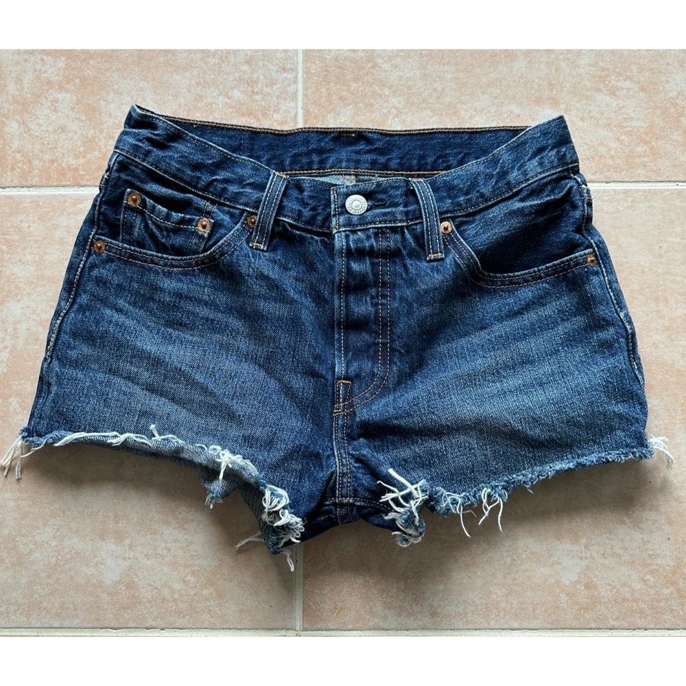 Levi's 501 Jean Shorts Raw Hem Button Fly Denim Size W25 -( 27.5 inch)